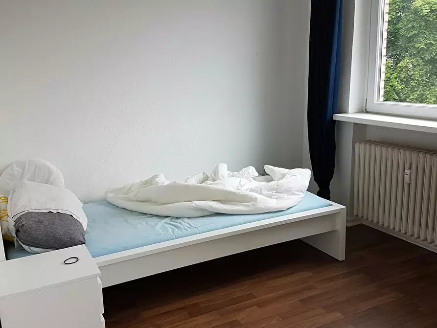 Immagine 1 di Camera in affitto  in Kieler Straße a Hamburg