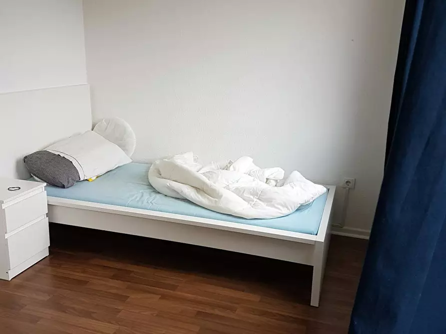 Immagine 2 di Camera in affitto  in Kieler Straße a Hamburg