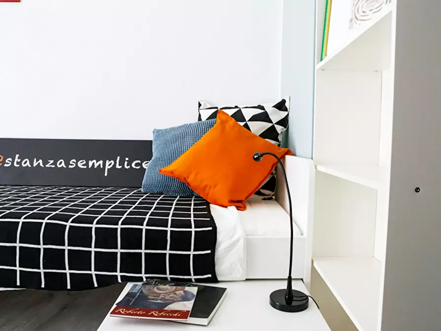 Immagine 2 di Camera in affitto  in Piazza Isolo a Verona