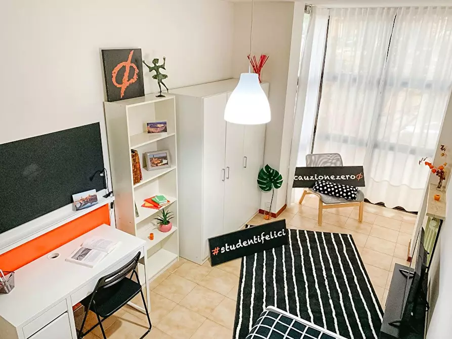 Immagine 3 di Camera in affitto  in Via Goffredo Mameli a Verona