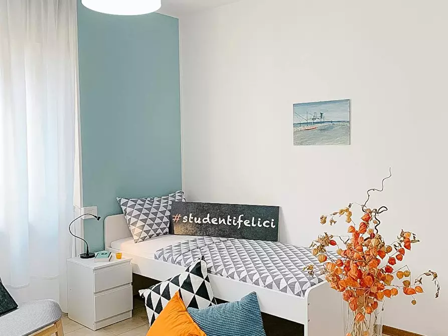 Immagine 4 di Camera in affitto  in Via Goffredo Mameli a Verona