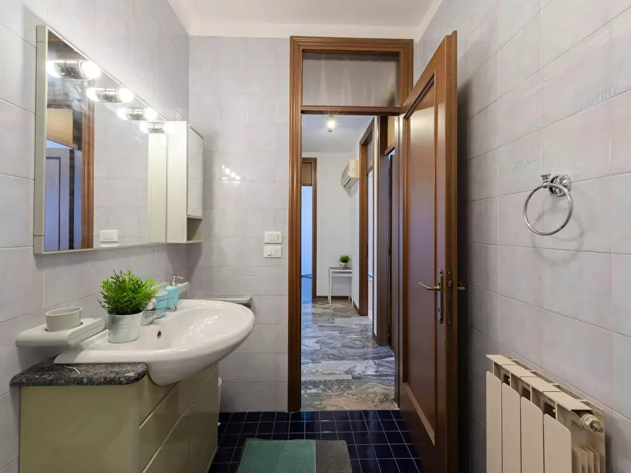 Immagine 10 di Camera in affitto  in Via dei Giacinti a Padova