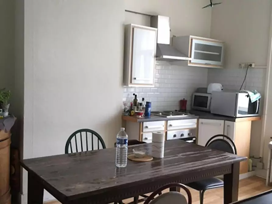 Immagine 5 di Camera in affitto  in Rue Vanderschrick a Saint-Gilles