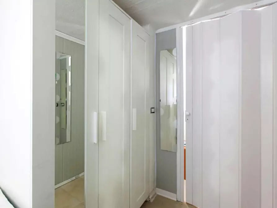 Immagine 3 di Camera in affitto  in Via Neera a Milano