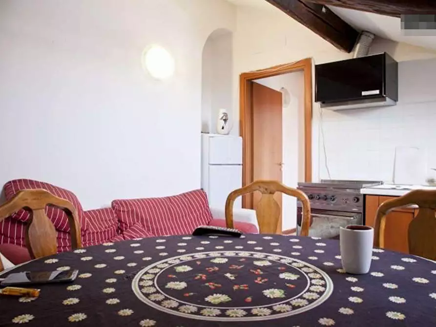 Immagine 5 di Camera condivisa in affitto  in Via Giosuè Carducci a San Fratello