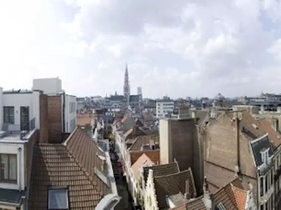 Immagine 2 di Appartamento in affitto  in Rue de l'Écuyer a Bruxelles