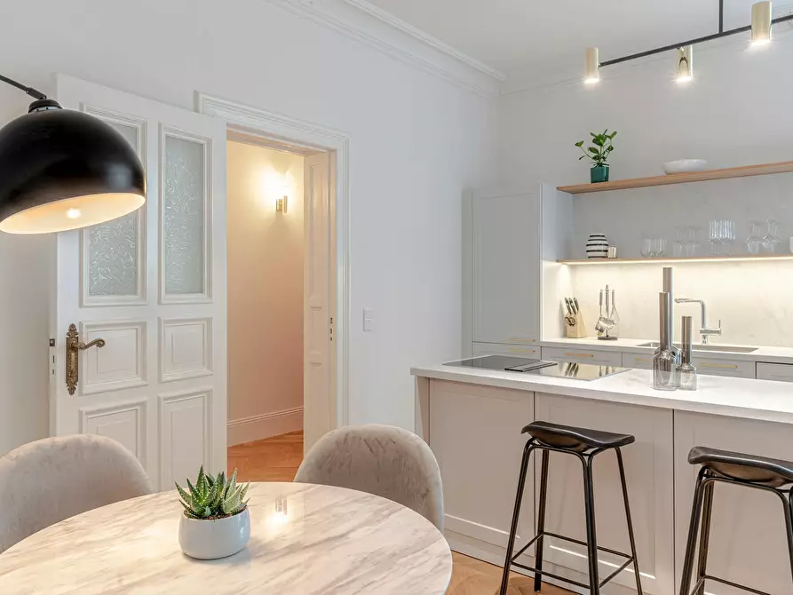 Immagine 4 di Appartamento in affitto  in Mommsenstraße a Berlin
