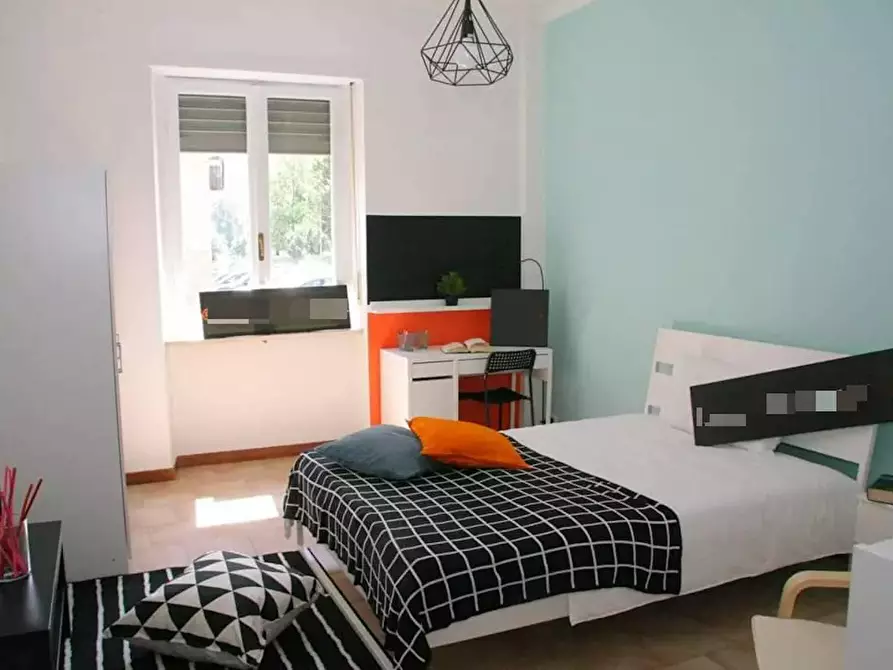 Immagine 2 di Camera in affitto  in Via Pallanza a Torino