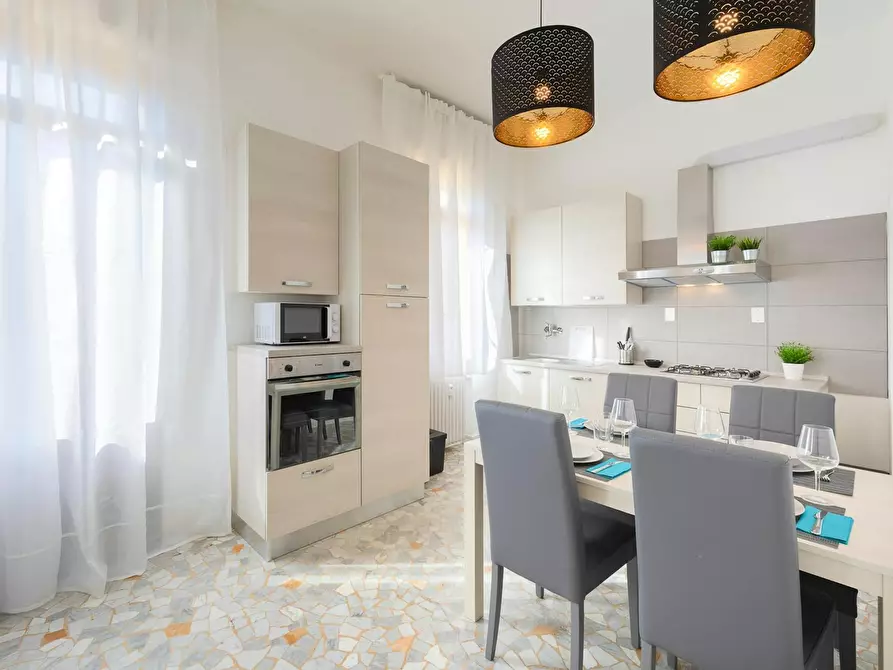 Immagine 5 di Camera in affitto  in Via Trieste a Padova