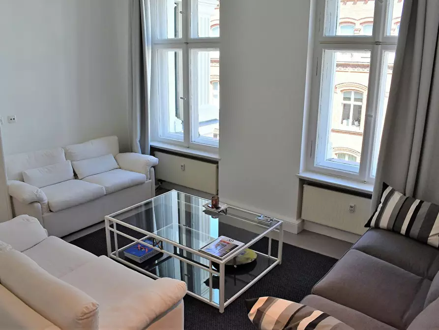 Immagine 1 di Appartamento in affitto  in Zimmerstraße a Berlin Kreuzberg