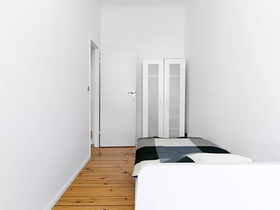Immagine 2 di Camera in affitto  in Plönzeile a Berlin