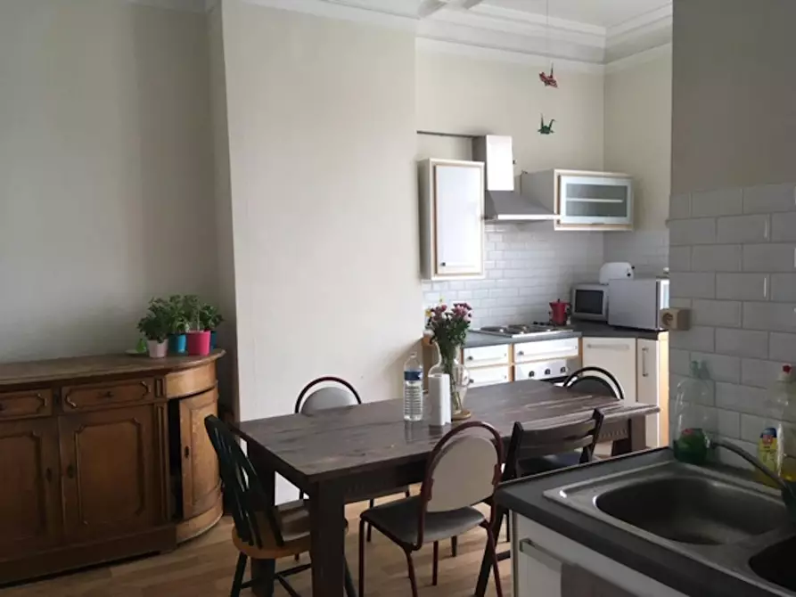 Immagine 9 di Camera in affitto  in Rue Vanderschrick a Saint-Gilles