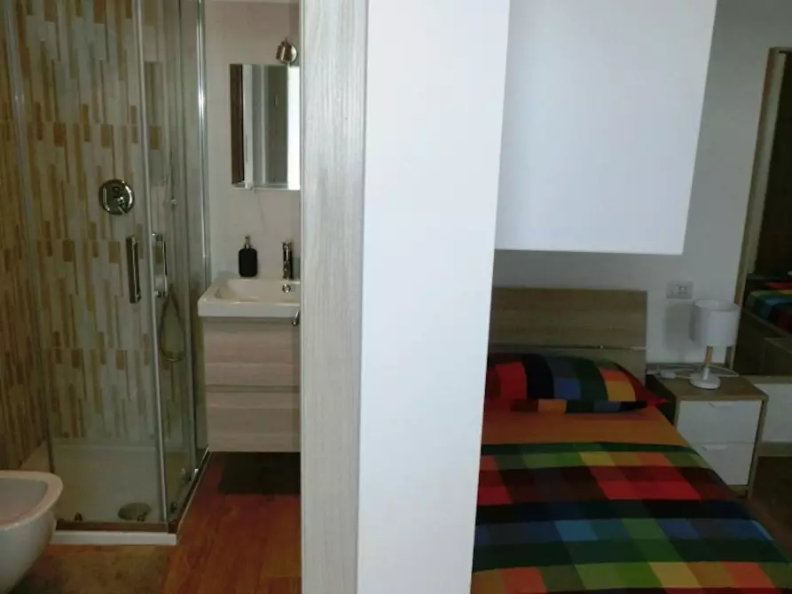 Immagine 5 di Camera in affitto  in Via Risorgimento a Cologno Monzese