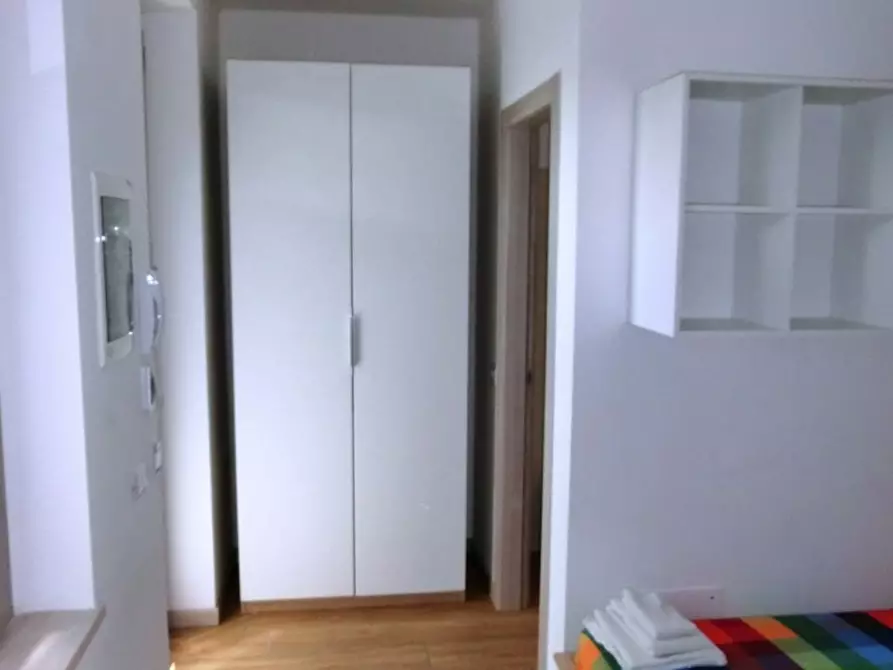 Immagine 4 di Camera in affitto  in Via Risorgimento a Cologno Monzese