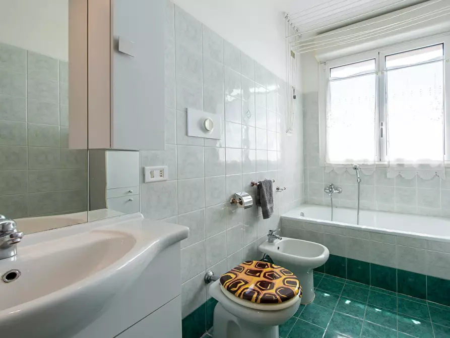 Immagine 6 di Camera in affitto  in Via Empoli a Milano