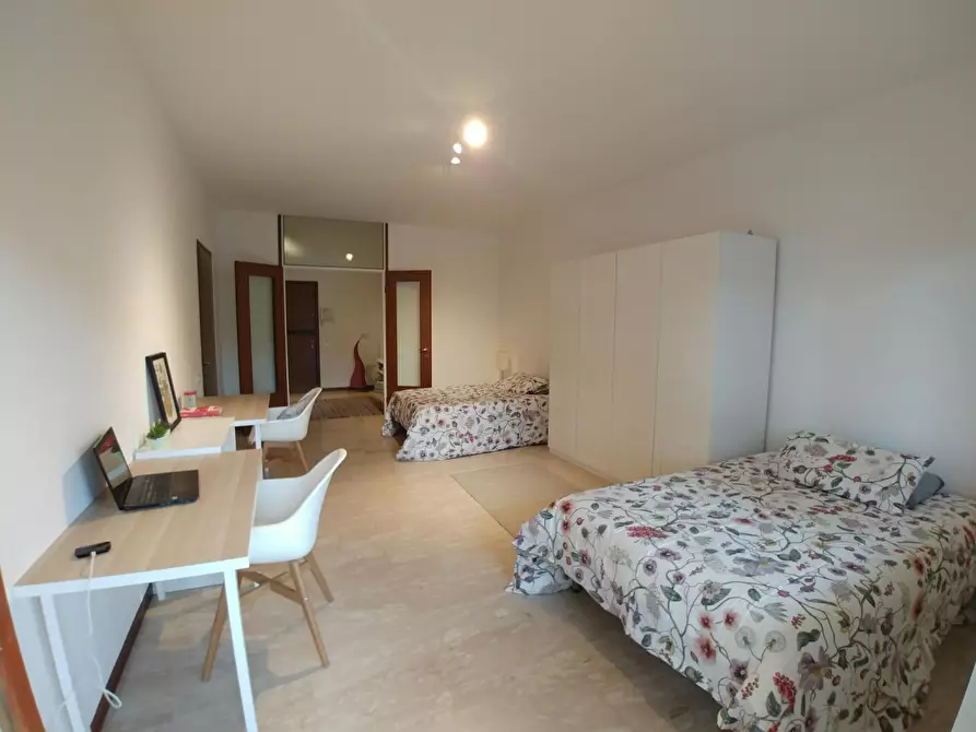 Immagine 3 di Camera condivisa in affitto  in Via Luigi Pellizzo a Padova