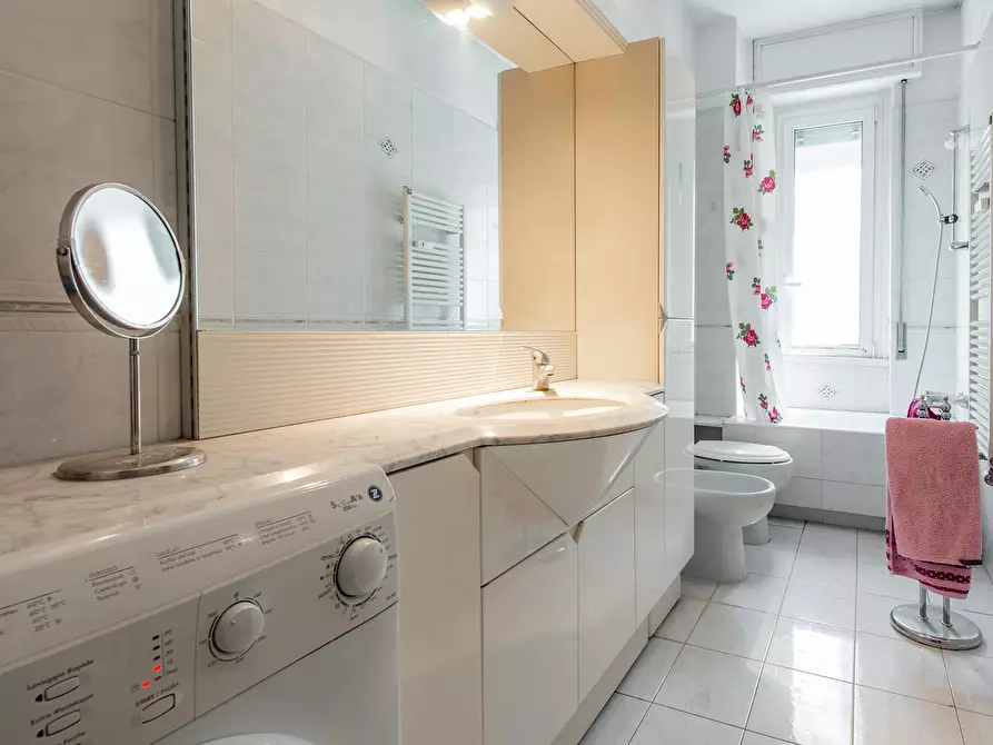 Immagine 2 di Camera in affitto  in Via Giovanni Pezzotti a Milano