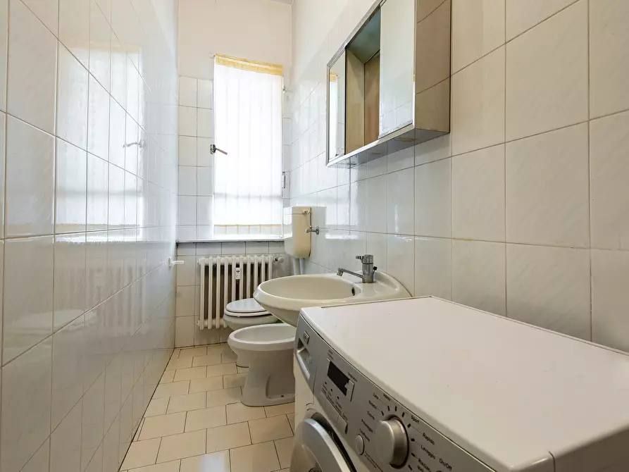 Immagine 4 di Camera in affitto  in Via Arcivescovo Romilli a Milano