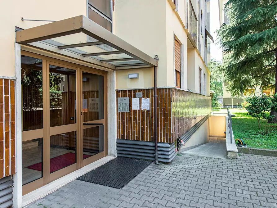 Immagine 7 di Camera in affitto  in Via della Marna a Milano