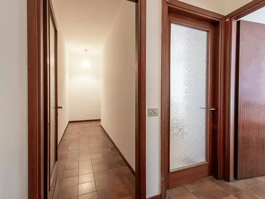 Immagine 4 di Camera in affitto  in Via della Marna a Milano