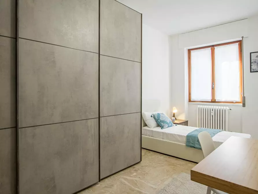 Immagine 2 di Camera in affitto  in Via Savona a Milano