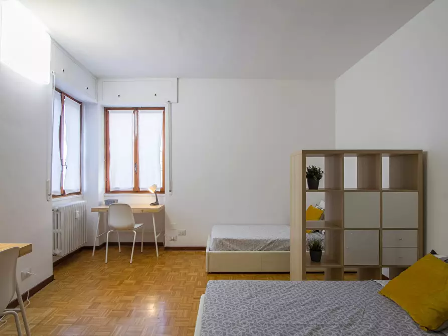 Immagine 2 di Camera condivisa in affitto  in Via Savona a Milano