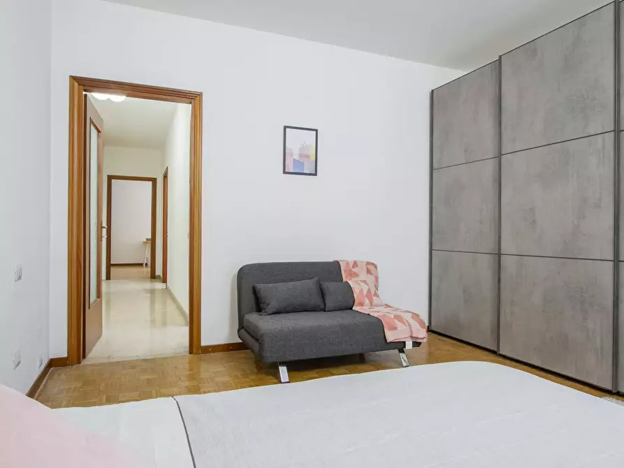 Immagine 6 di Camera in affitto  in Via Savona a Milano