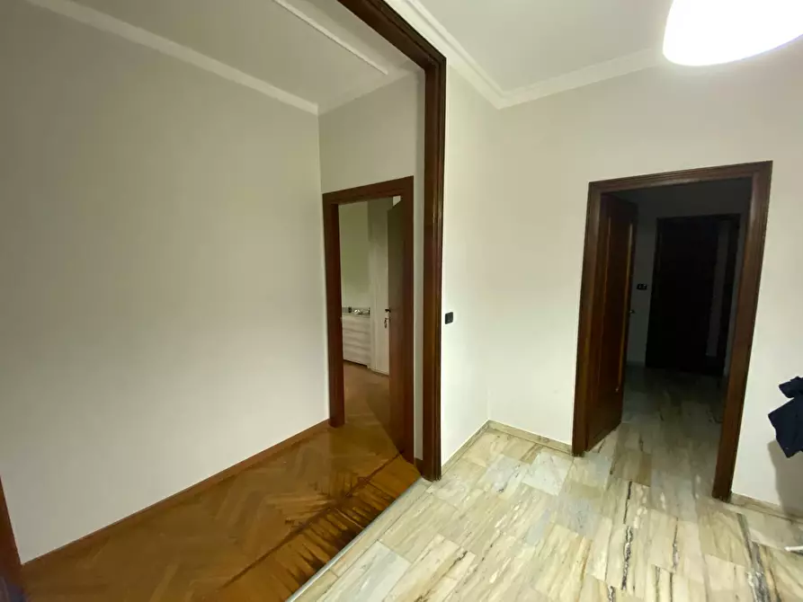 Immagine 6 di Camera in affitto  in Corso Sebastopoli a Torino