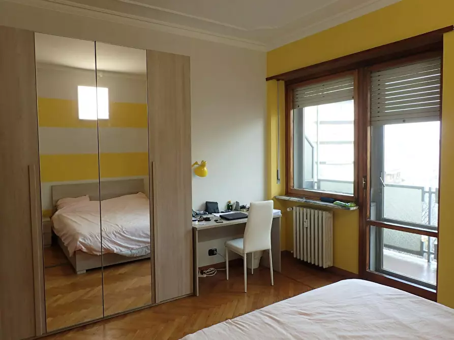 Immagine 4 di Camera in affitto  in Corso Sebastopoli a Torino