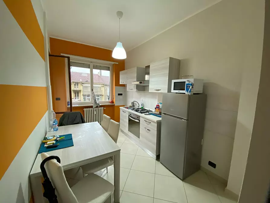 Immagine 9 di Camera in affitto  in Corso Sebastopoli a Torino