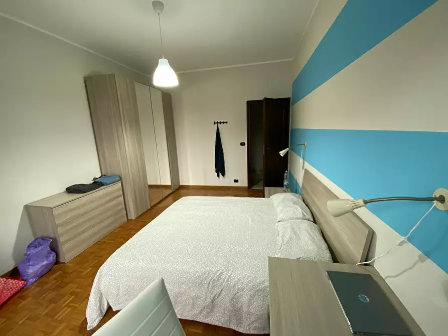 Immagine 3 di Camera in affitto  in Corso Sebastopoli a Torino