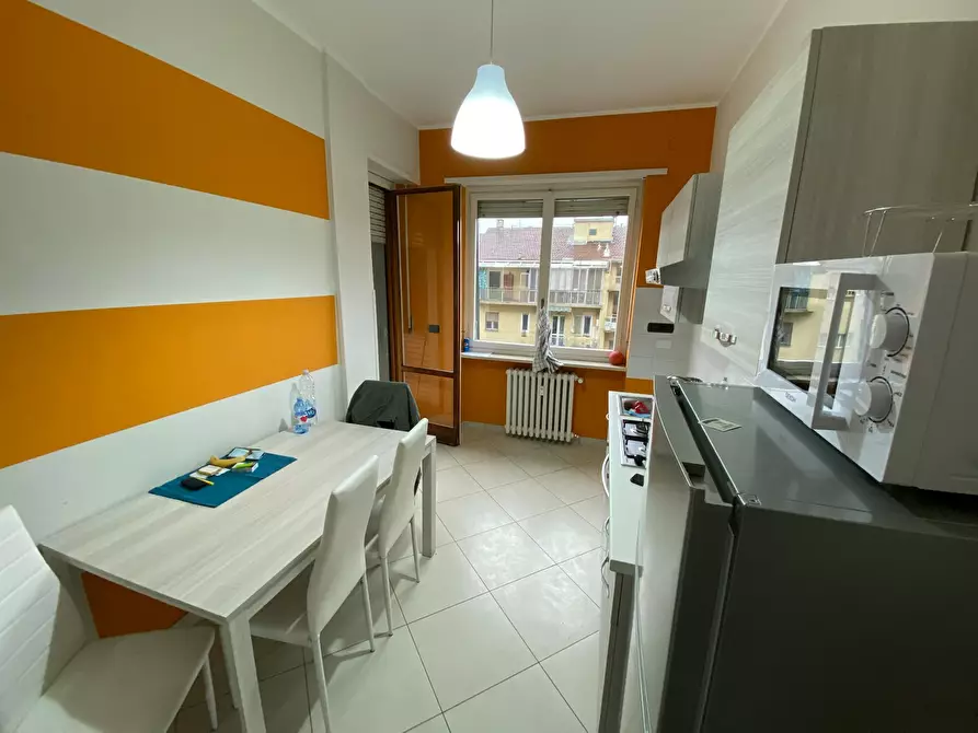 Immagine 3 di Camera in affitto  in Corso Sebastopoli a Torino