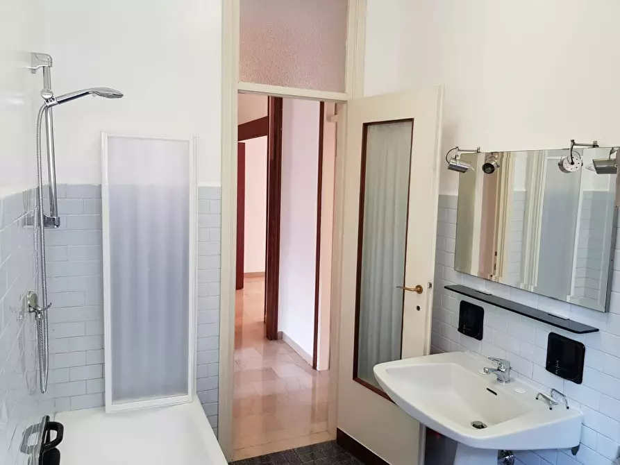 Immagine 4 di Camera in affitto  in Via Uberto dell'Orto a Milano