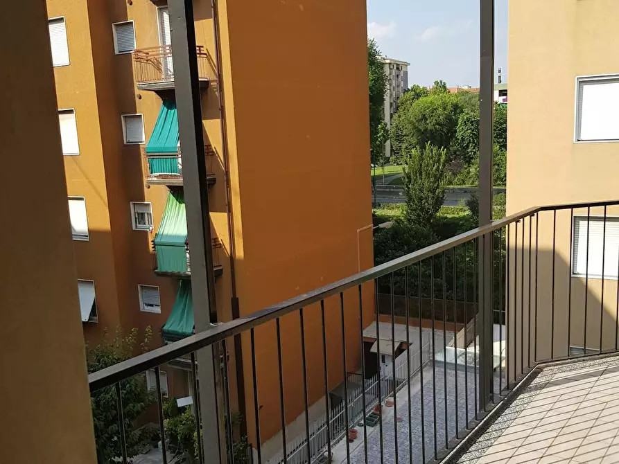 Immagine 2 di Camera in affitto  in Via Uberto dell'Orto a Milano