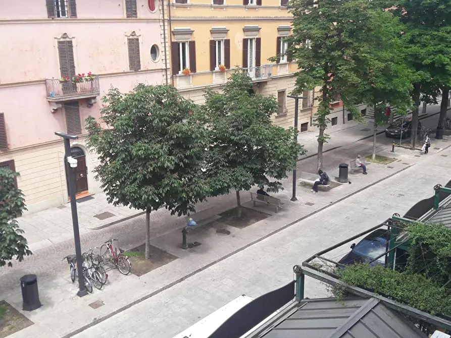 Immagine 2 di Appartamento in affitto  in Piazza Aldrovandi a Bologna