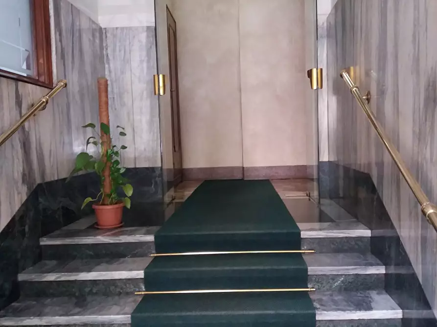 Immagine 8 di Camera in affitto  in Via Giorgio Washington a Milano