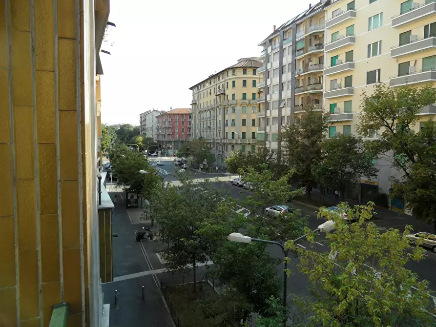 Immagine 9 di Camera in affitto  in Via Giorgio Washington a Milano