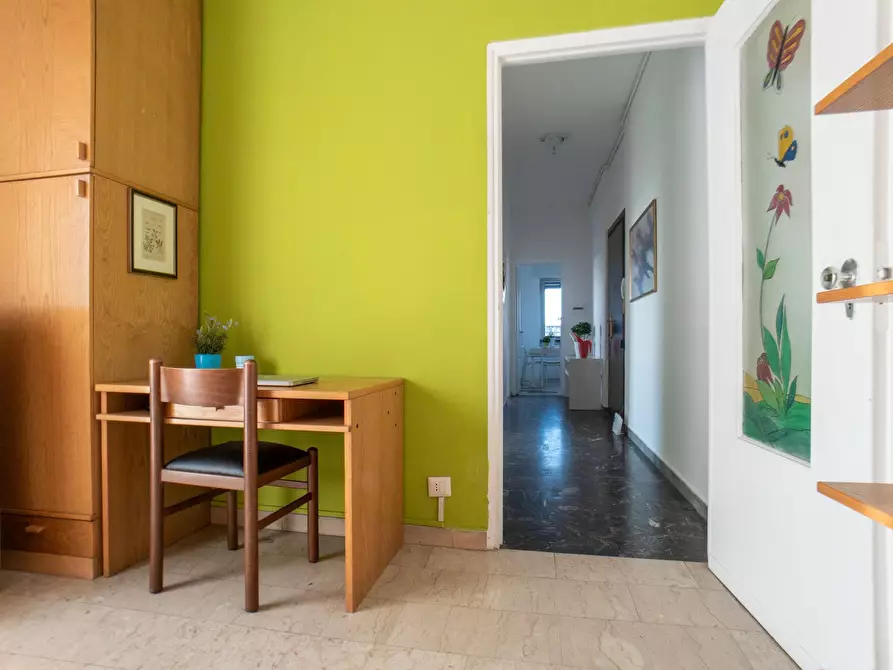 Immagine 2 di Camera in affitto  in Via Francesco Baracca a Sesto San Giovanni