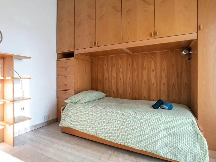 Immagine 1 di Camera in affitto  in Via Francesco Baracca a Sesto San Giovanni