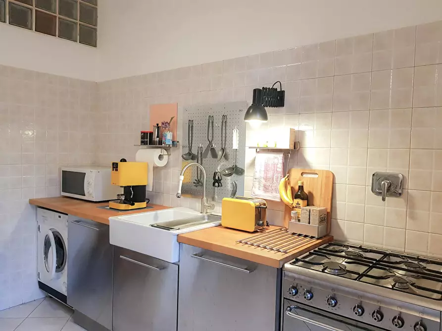 Immagine 10 di Camera in affitto  in Via Alessandria a Torino