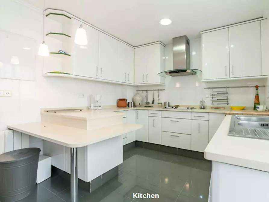 Immagine 7 di Camera in affitto  in Passatge Doctor Bartual Moret a Valencia