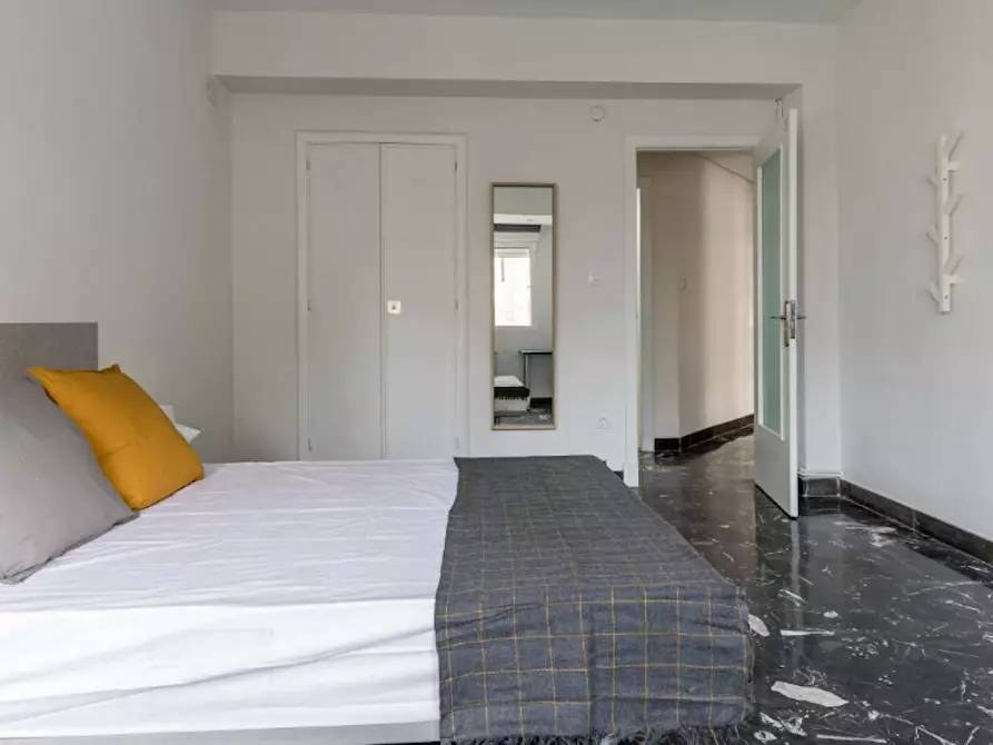 Immagine 2 di Camera in affitto  in Calle Periodista Azzati a Valencia