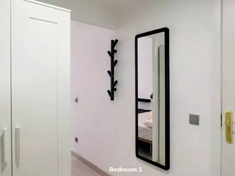 Immagine 5 di Camera in affitto  in Calle del Hachero a Madrid