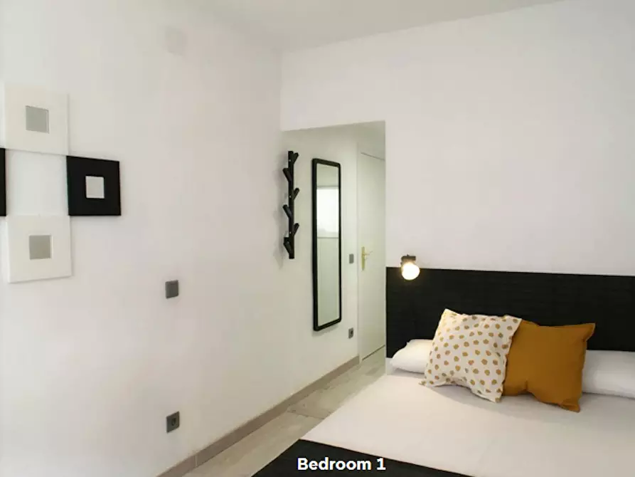 Immagine 2 di Camera in affitto  in Calle del Hachero a Madrid