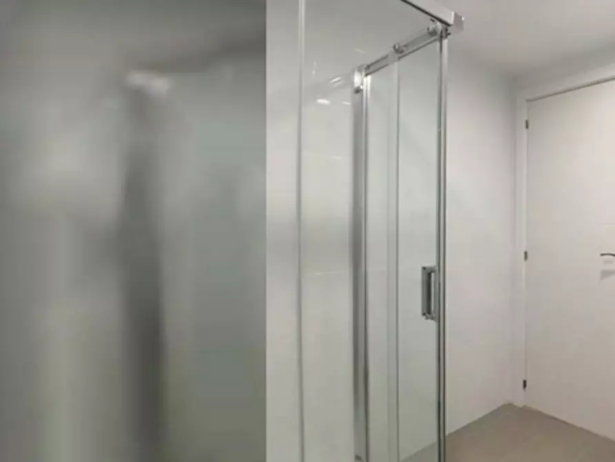 Immagine 8 di Camera in affitto  in Calle del Hachero a Madrid