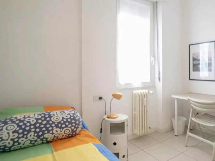 Immagine 2 di Camera in affitto  in Via Giovanni Carnovali detto Il Piccio a Milano
