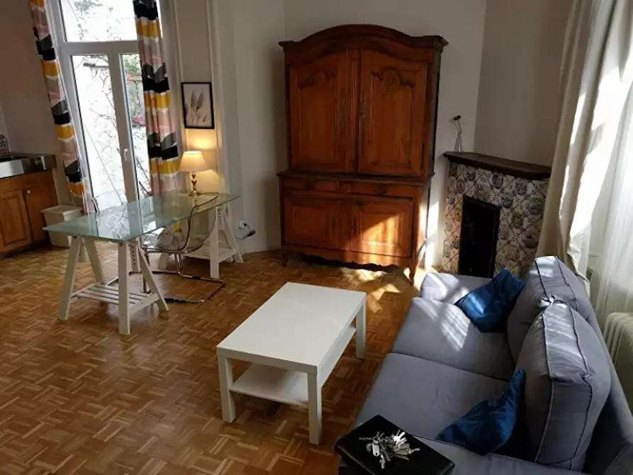 Immagine 1 di Appartamento in affitto  in Rue des Deux Églises a Saint-Josse-Ten-Noode