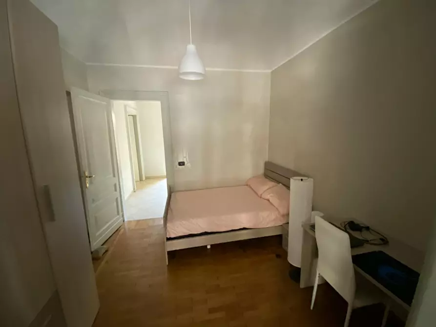 Immagine 4 di Camera in affitto  in Corso Galileo Ferraris a Torino