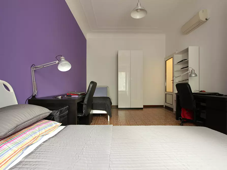 Immagine 2 di Camera condivisa in affitto  in Viale Romagna a Milano