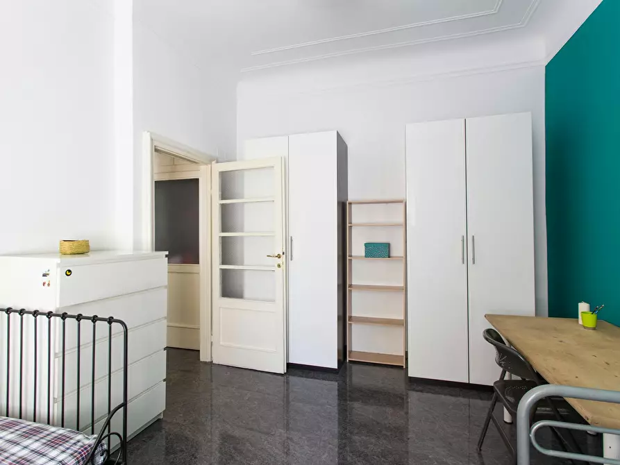 Immagine 9 di Camera condivisa in affitto  in Viale Romagna a Milano